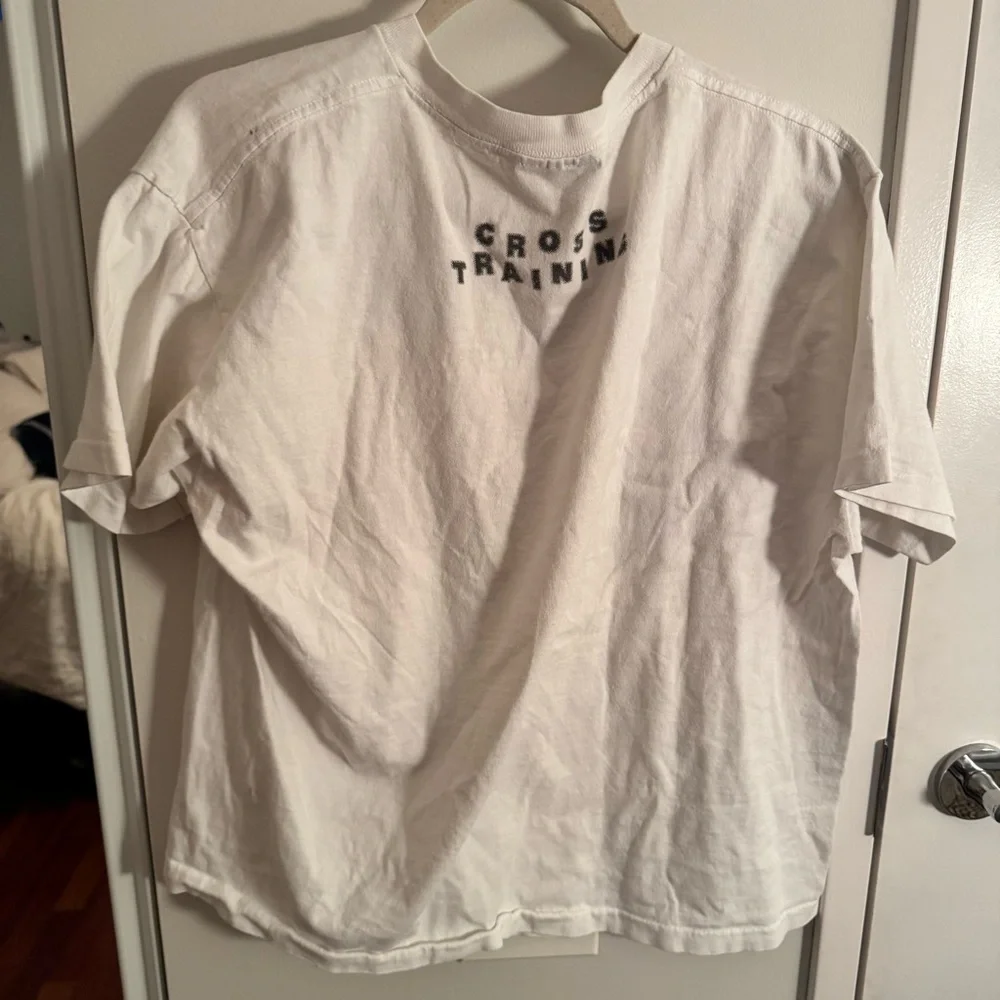 VINTAGE cross fit exercise t-shirt - Picture 3 of 3